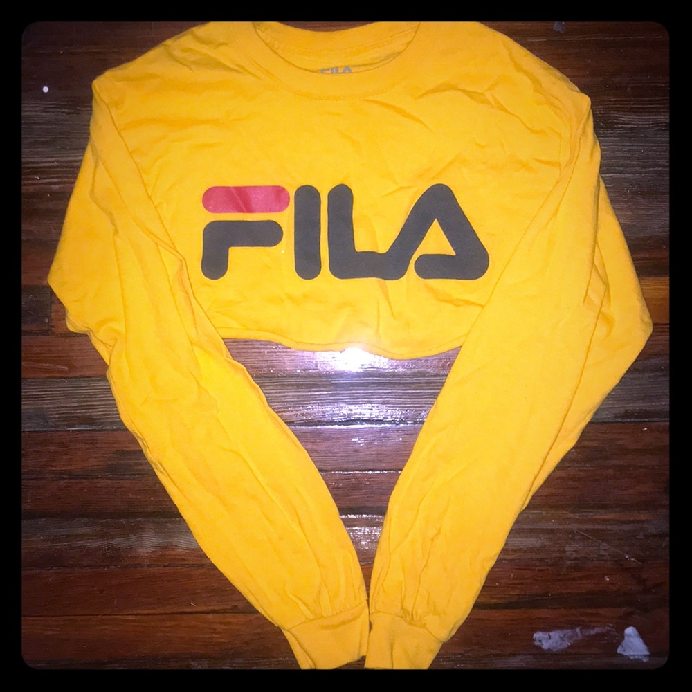 Cropped Fila long sleeve shirt